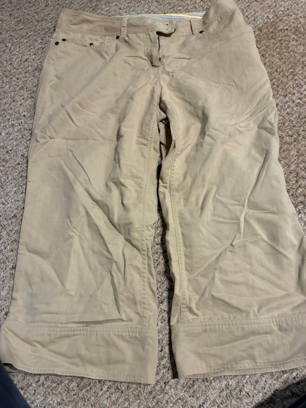 MEC Women's Ankle-Length Cropped Pants in Tan